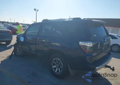 2017 Toyota 4Runner Trd Off Road Premium z USA, uszkodzony, nr VIN JTEBU5JR5H5468372